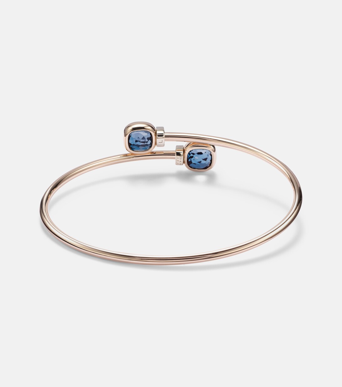 Nudo 18kt gold bangle with topazes and diamonds | Pomellato