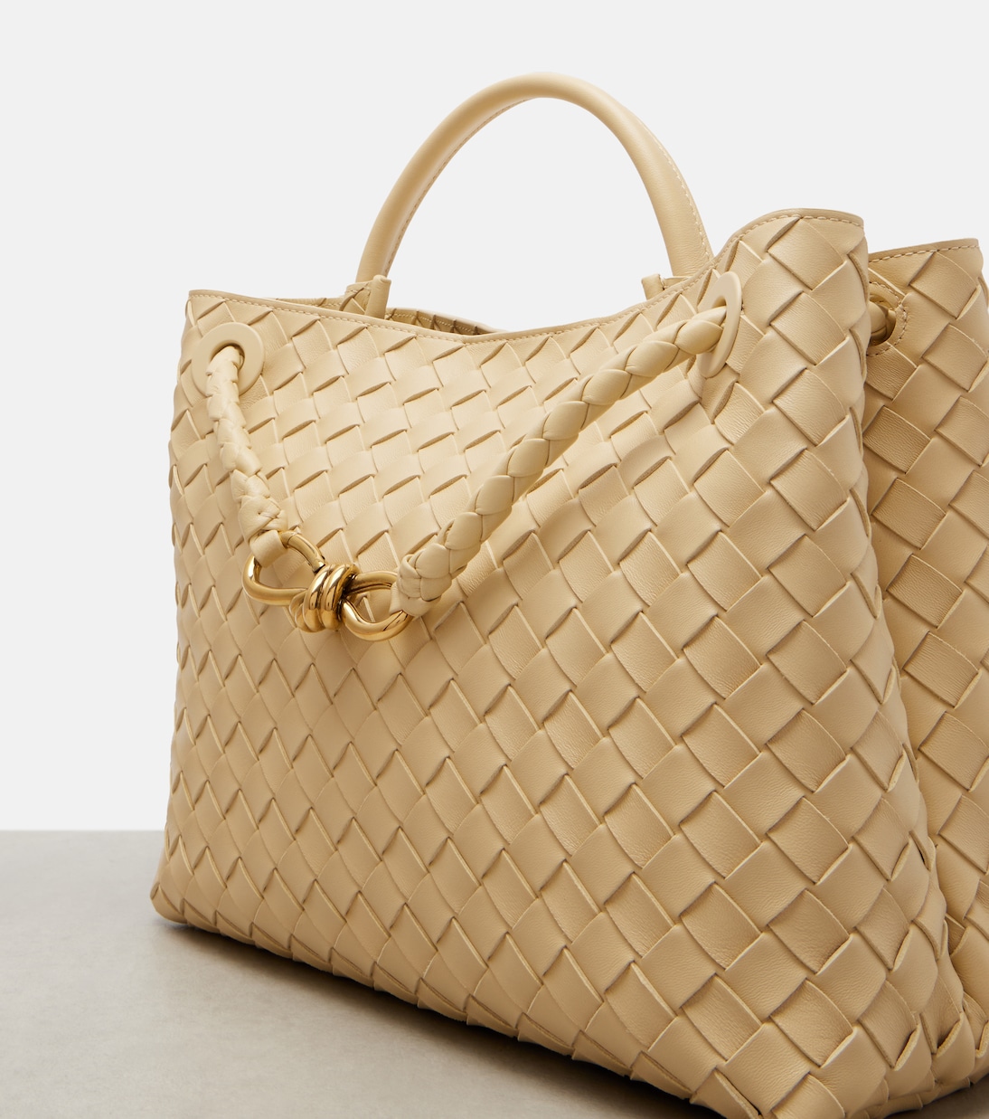 Andiamo Medium leather tote bag | Bottega Veneta