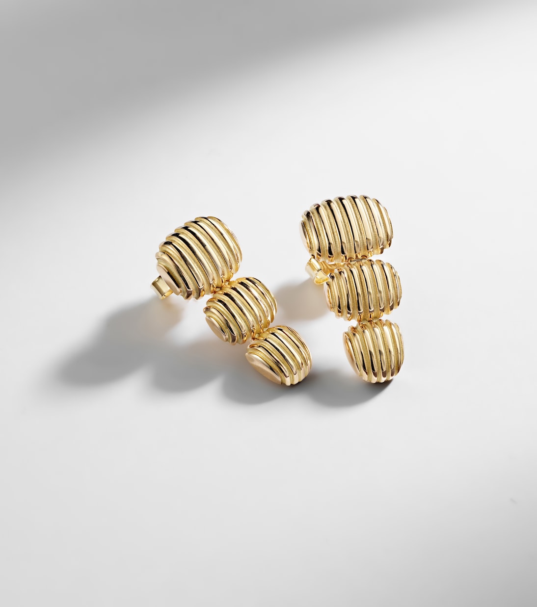 Boucles d’oreilles Isla Oval Taper en or 18 ct | Pamela Zamore