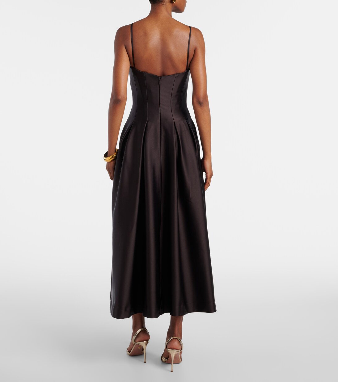 Robe Saskia | Rebecca Vallance