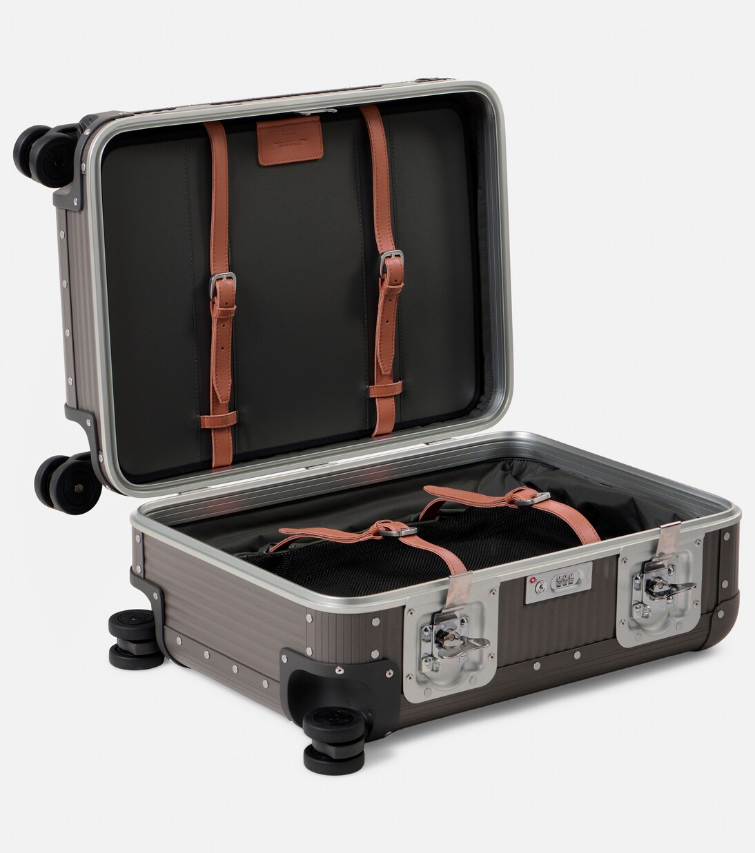 Bank Spinner 55M carry-on suitcase | FPM Milano