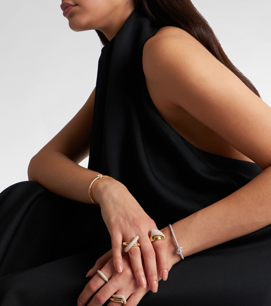 Cross Loop Big 18kt gold ring with diamonds | Engelbert