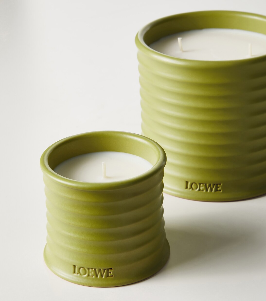 Pistachio Small scented candle | Loewe Home Scents