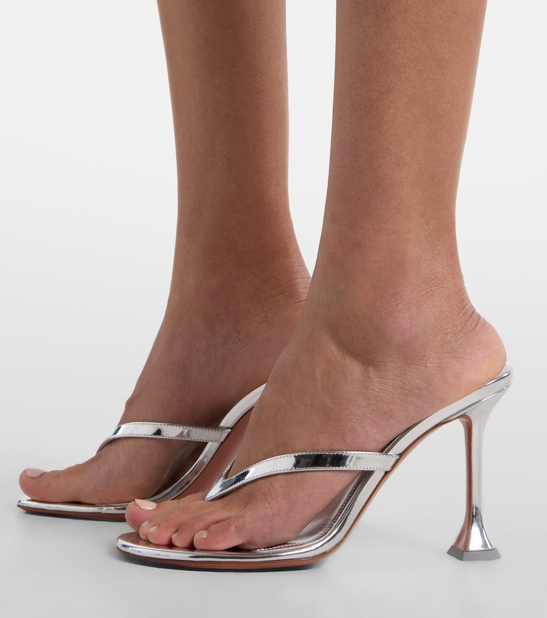 Sandalen Juliette aus Metallic-Leder | Amina Muaddi