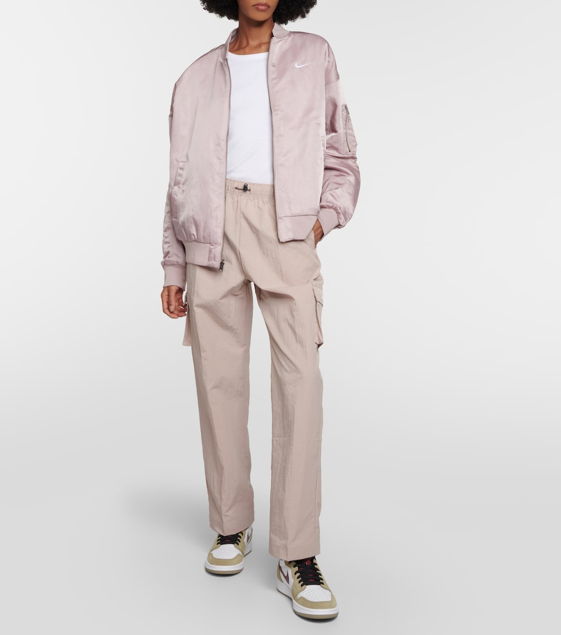 Pantaloni cargo regular a vita alta | Nike