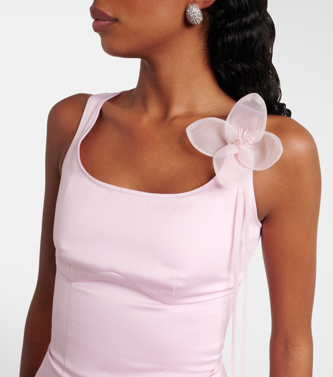 Robe en satin à fleurs | Rotate