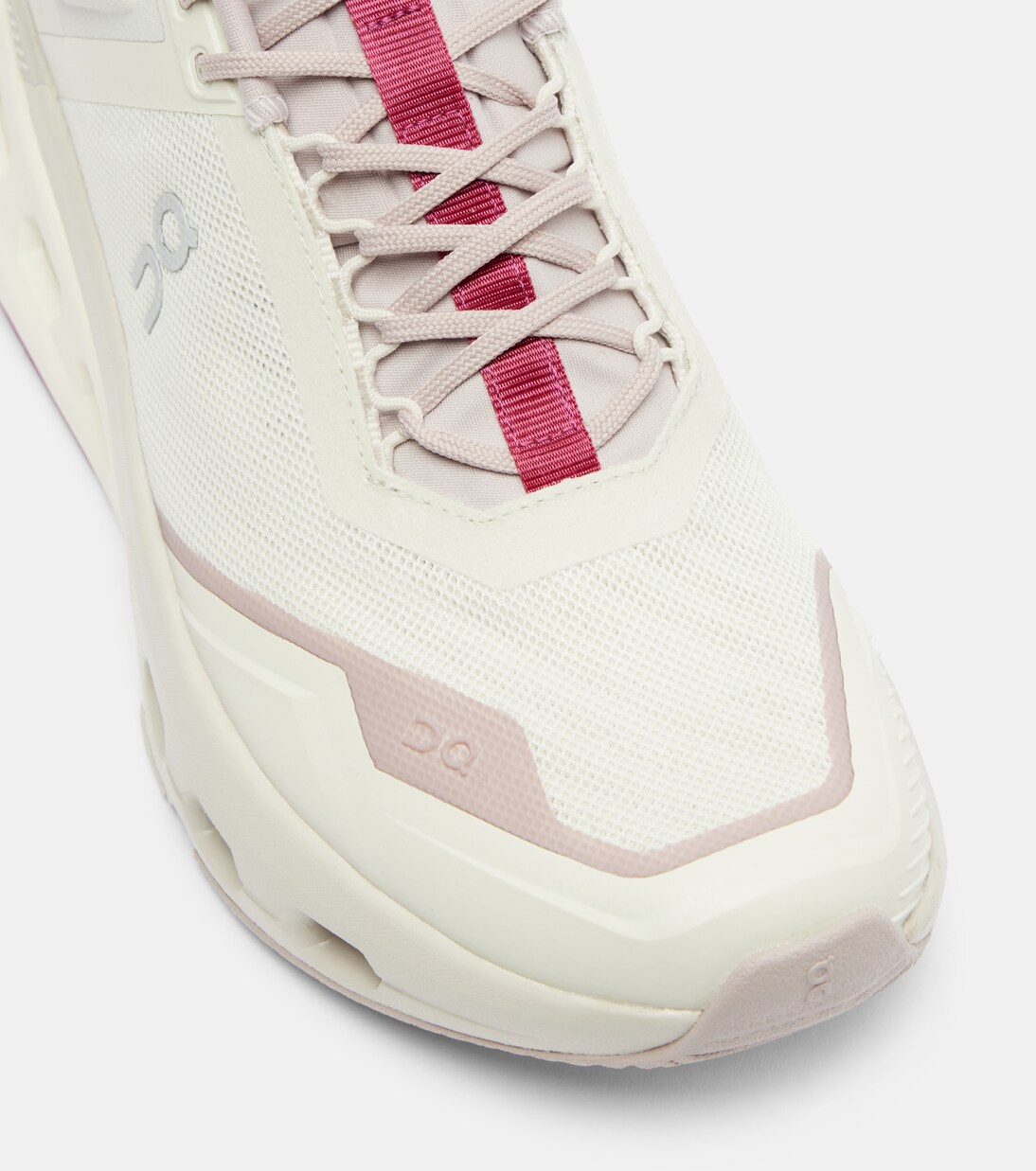 Cloudnova X running shoes | On