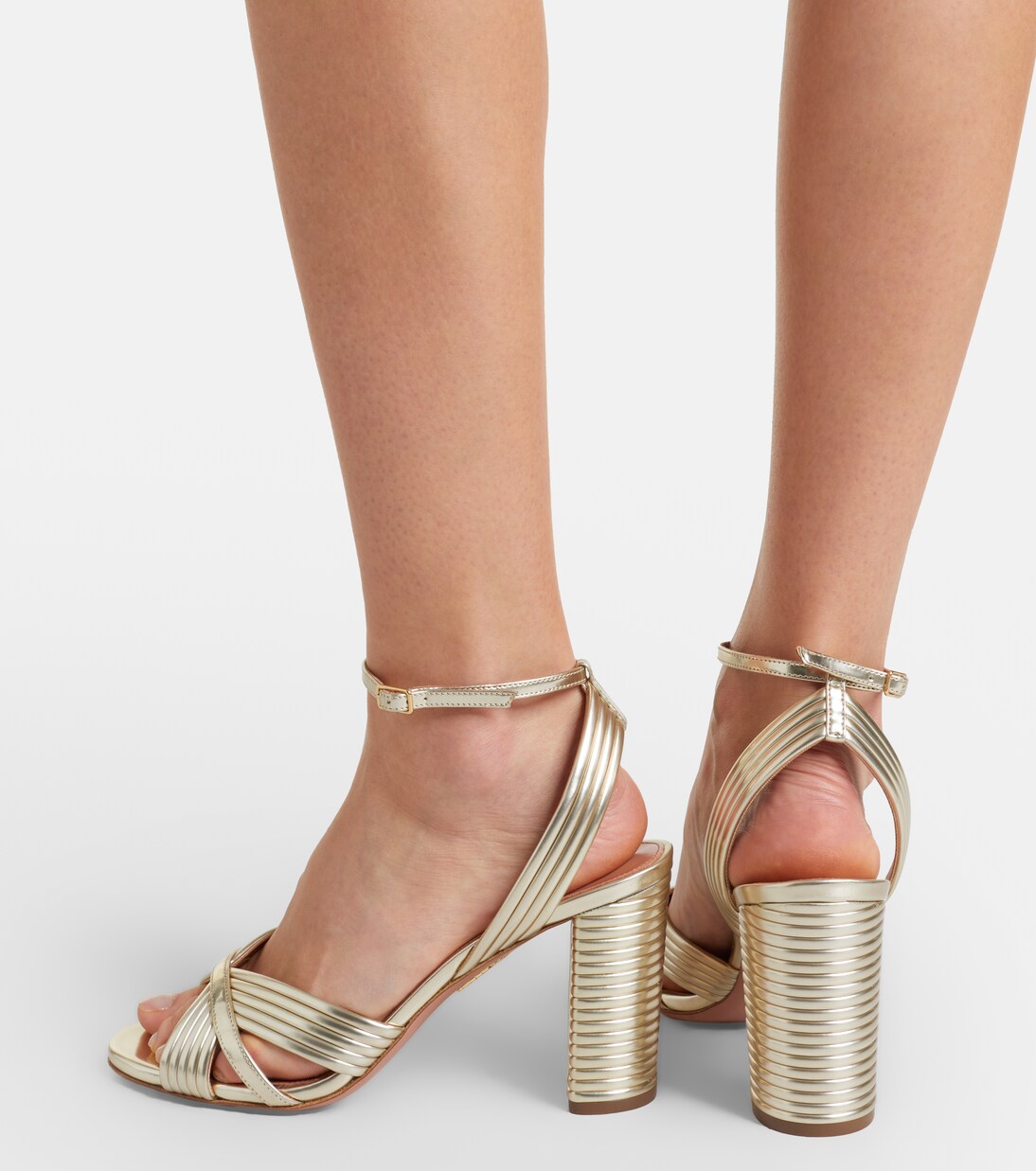 Sandalen Very Sundance aus Metallic-Leder | Aquazzura