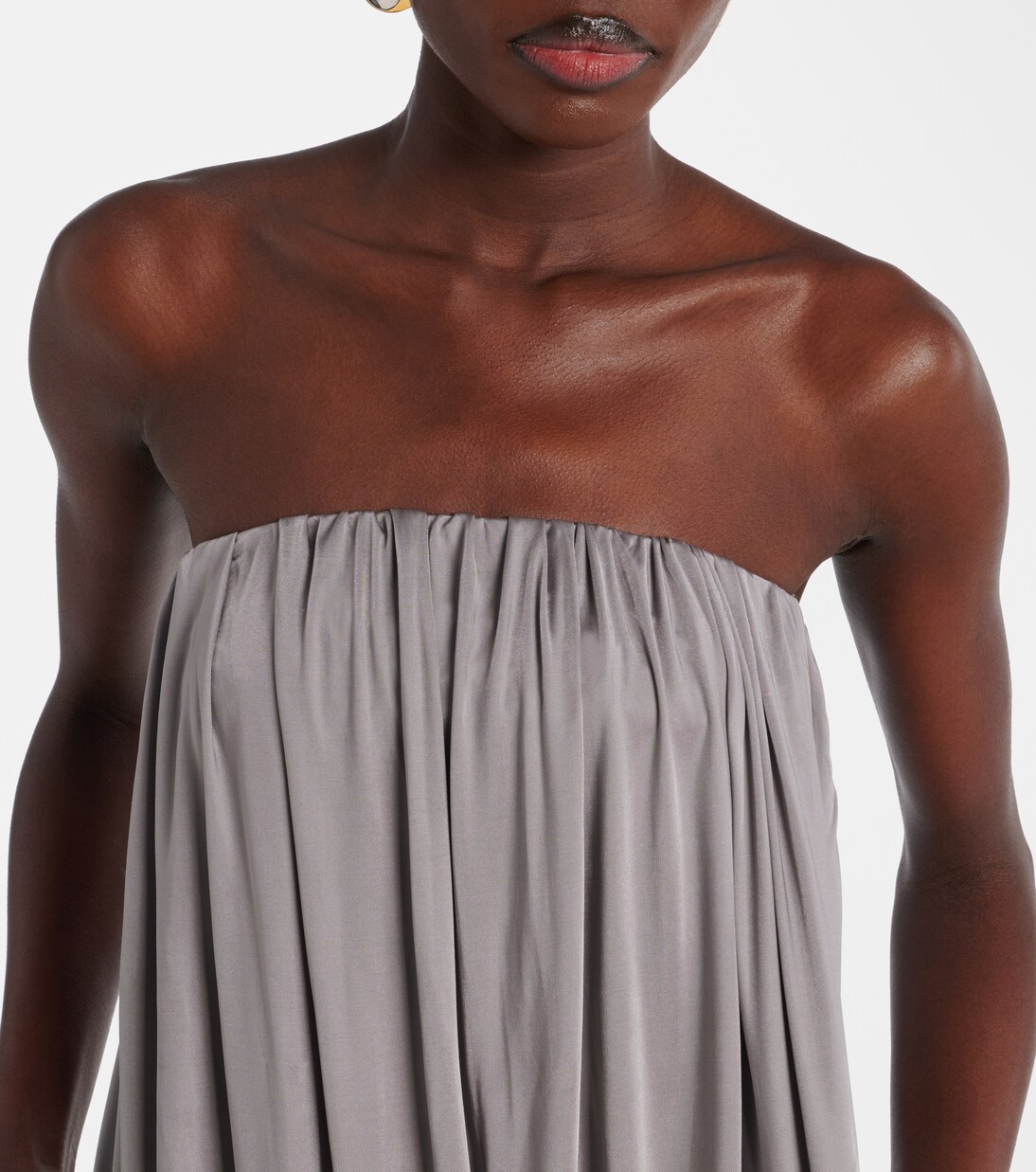 فستان قصير درابيه من الجيرسيه | The Attico