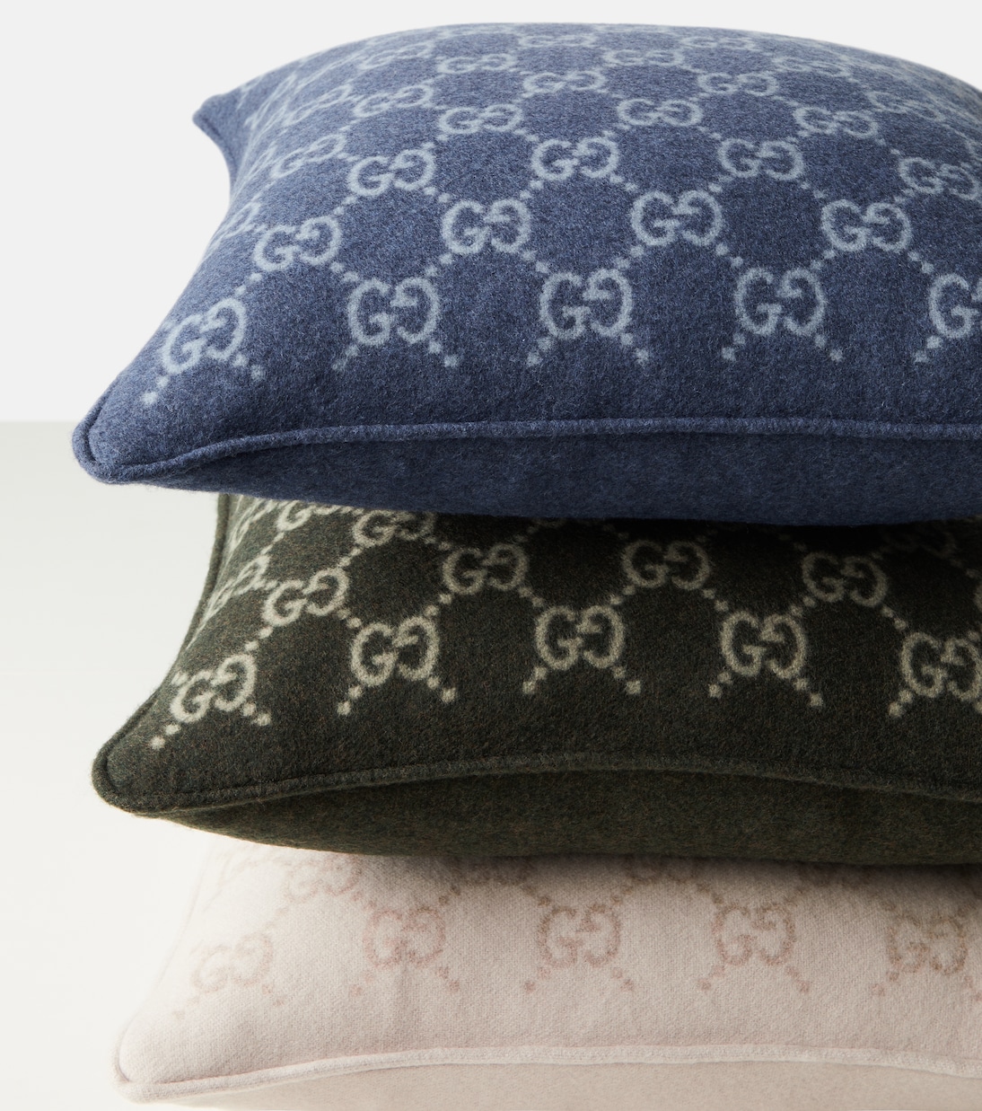 GG wool and cashmere jacquard cushion | Gucci