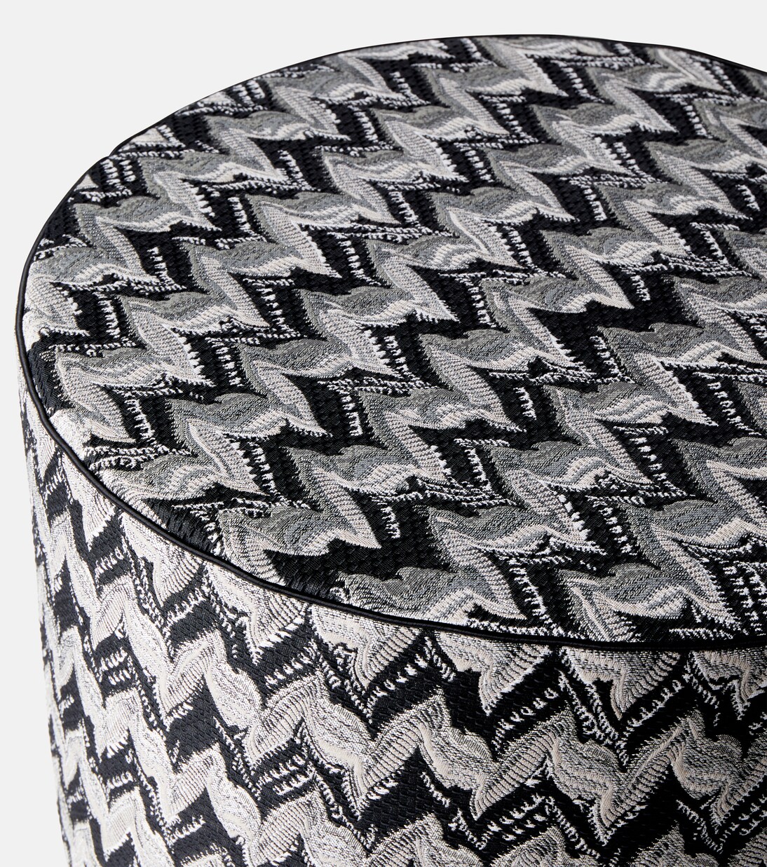 Fluidity Zigzag pouf  | Missoni