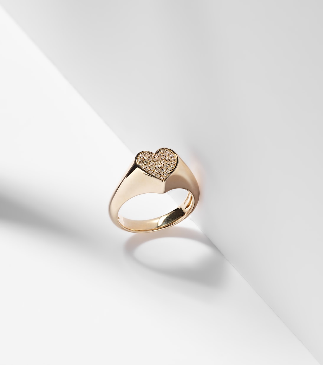 Bague en or 14 ct à diamants en cœur | Sydney Evan