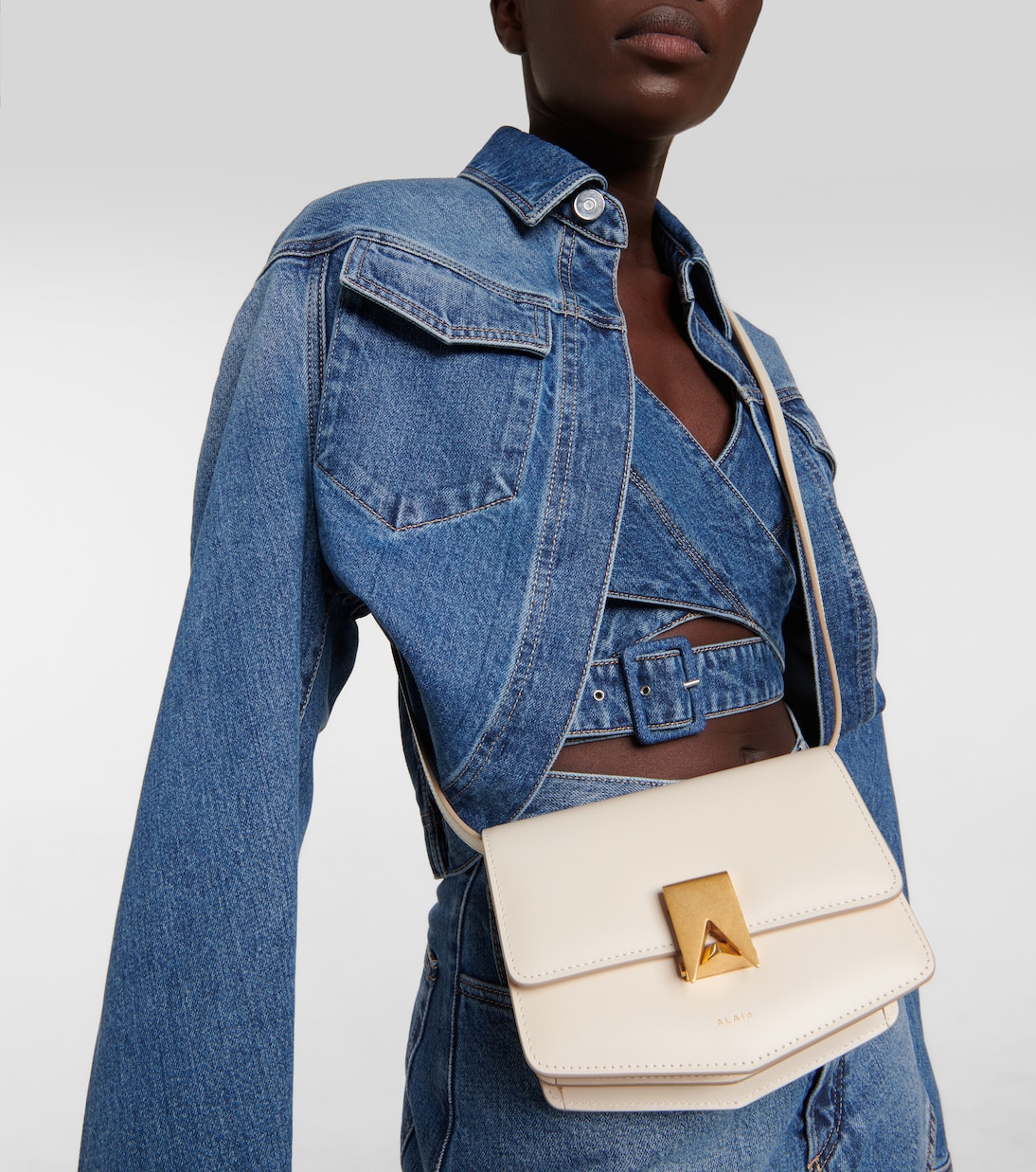 Sac à bandoulière Le Papa Small en cuir | Alaïa