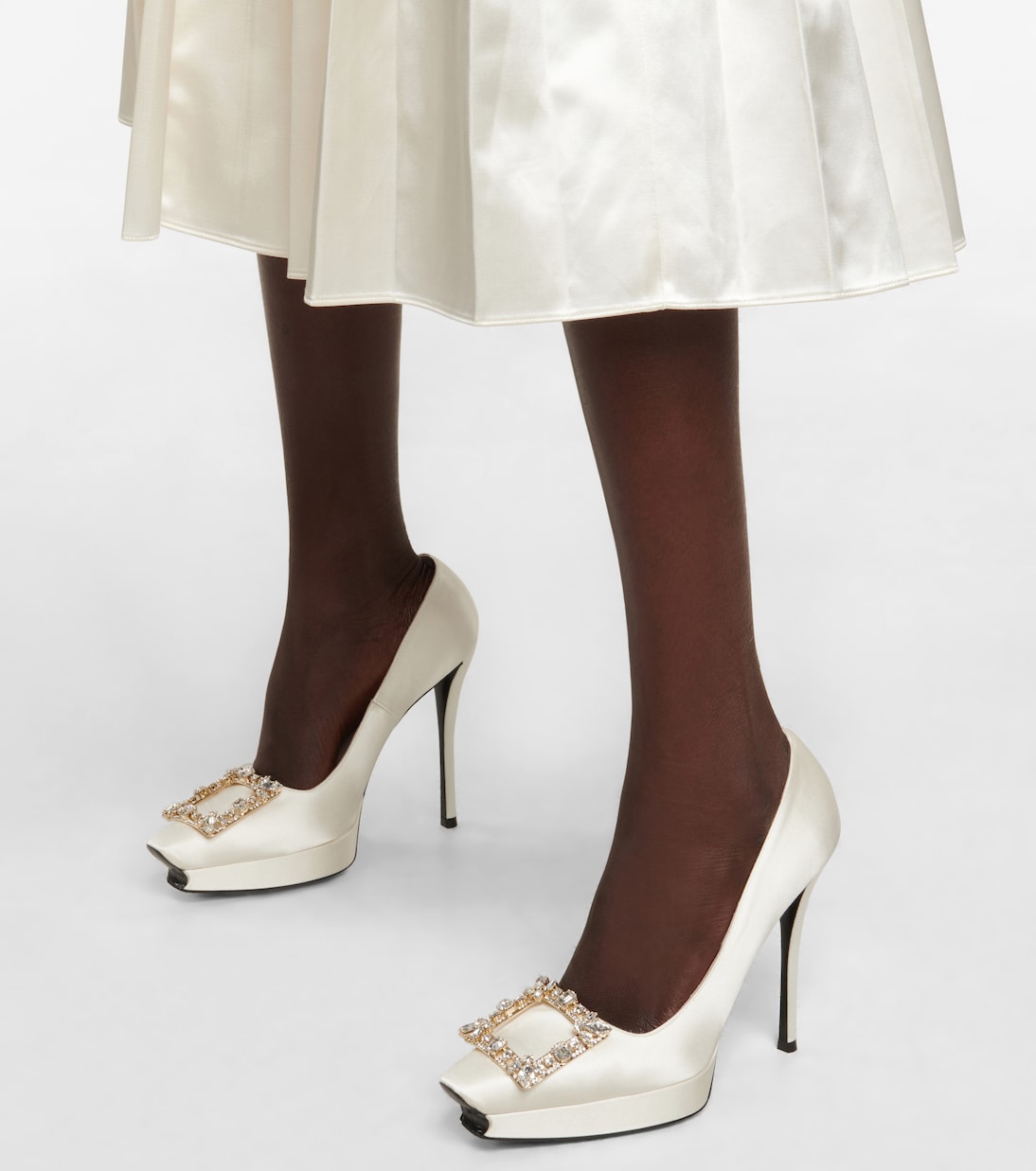 Plateau-Pumps Flower Strass aus Satin | Roger Vivier