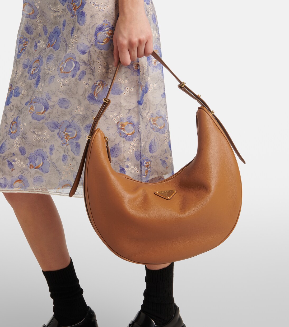 Bolso al hombro Large de piel | Prada