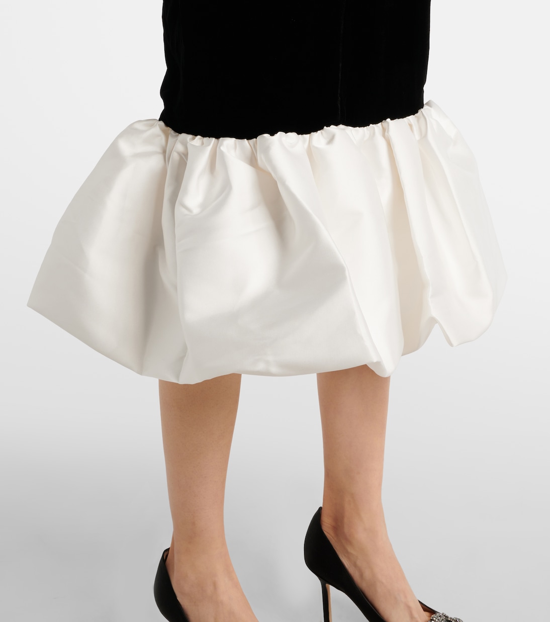 Midikleid aus Samt und Satin | Rasario