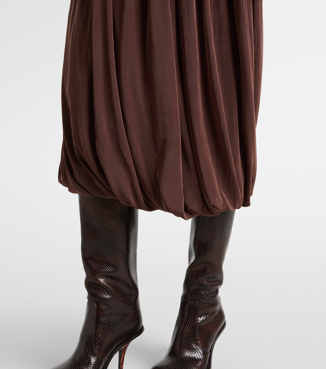 Midirock aus Jersey und Samt  | Xu Zhi