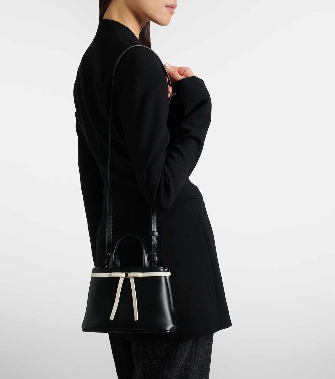 Bow Mini leather top-handle bag | Ferragamo