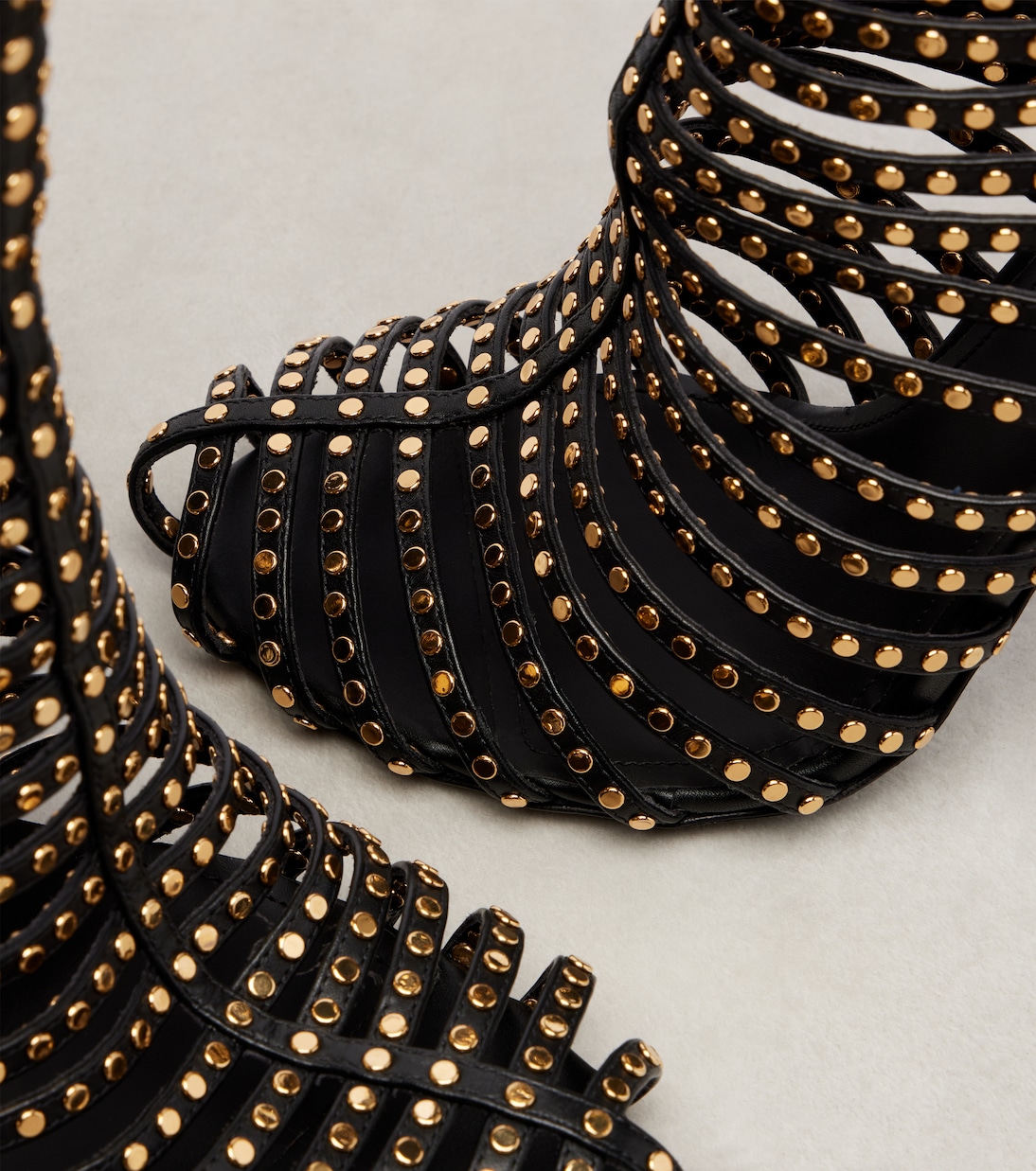 95缀饰皮革及踝靴 | Givenchy