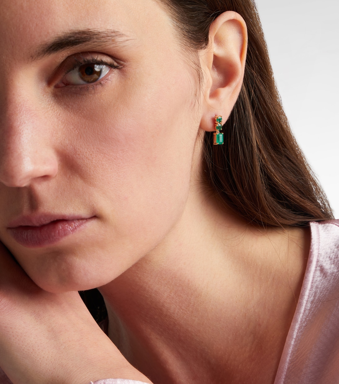 Boucles d’oreilles en or 14 ct (585/1000) avec émeraudes | Stone and Strand