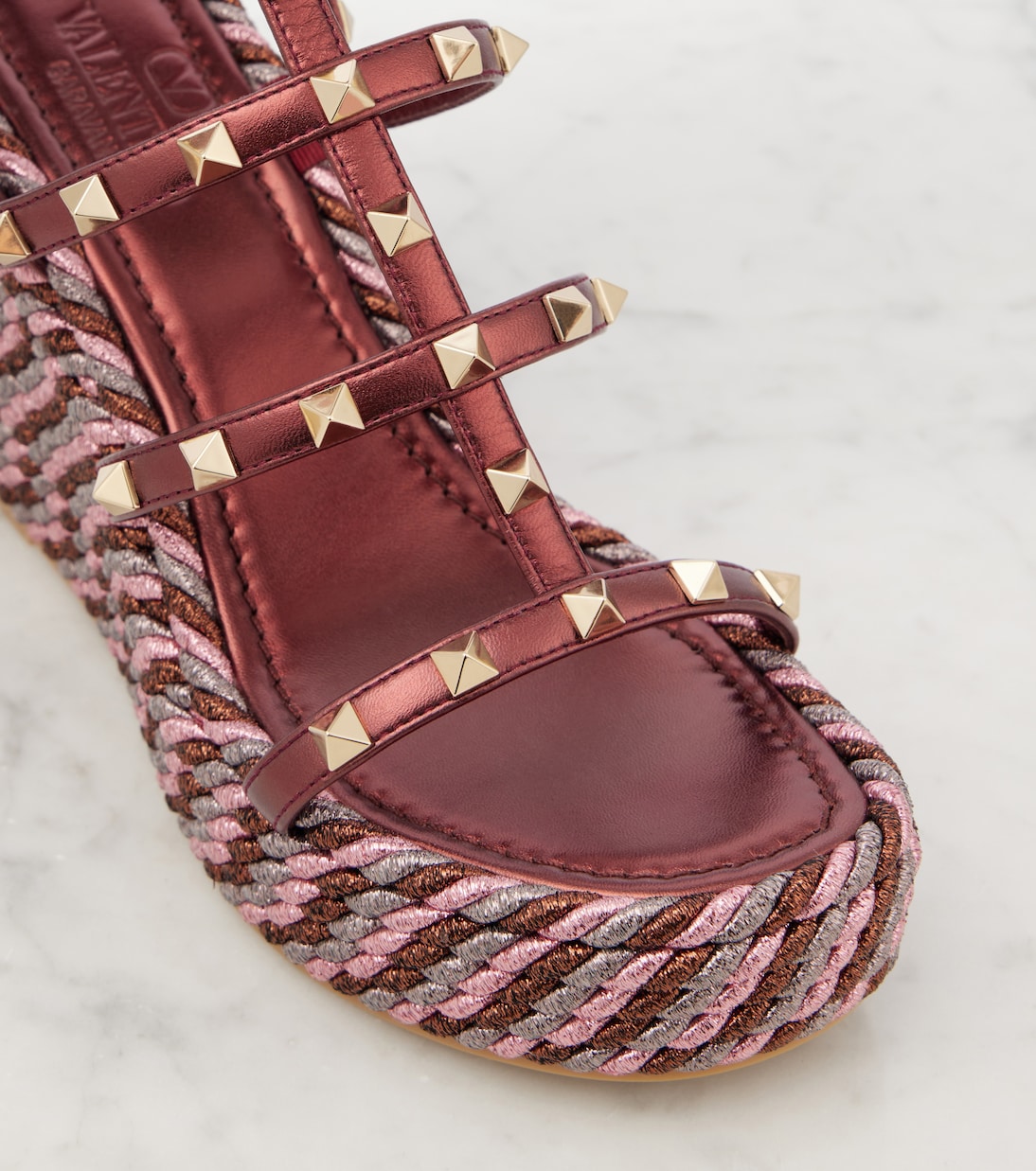 Alpargatas con cuña Rockstud 95 de piel | Valentino Garavani