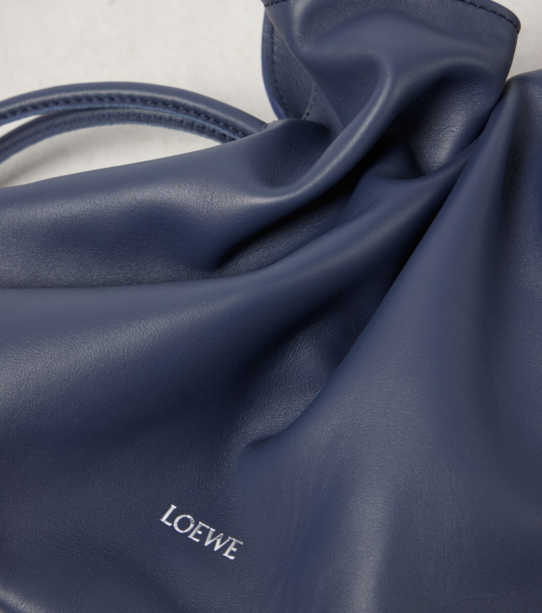 Clutch Flamenco Medium aus Leder | Loewe