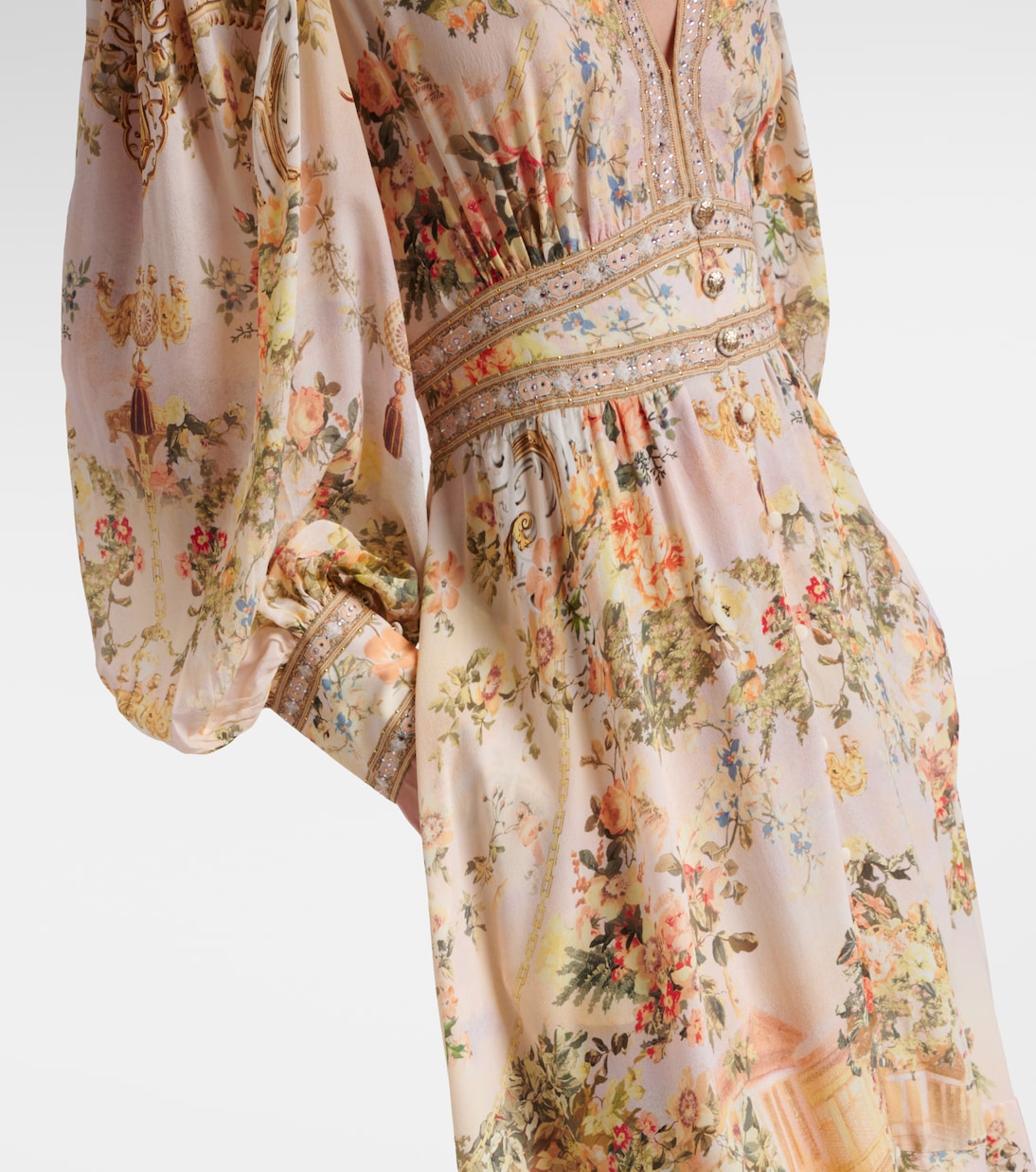 Robe longue en soie à fleurs et ornements | Camilla