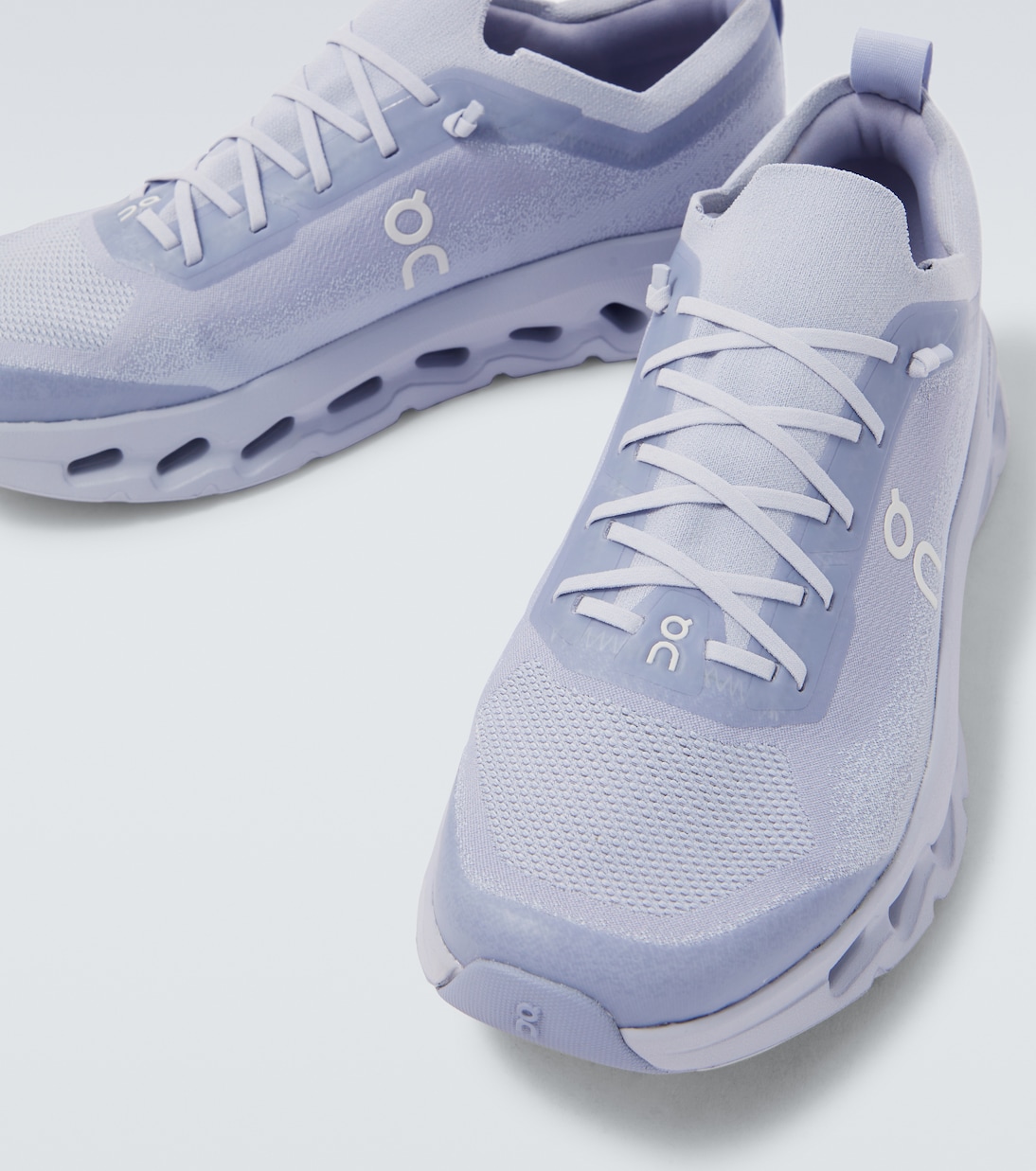Cloudtilt Moon running shoes | On