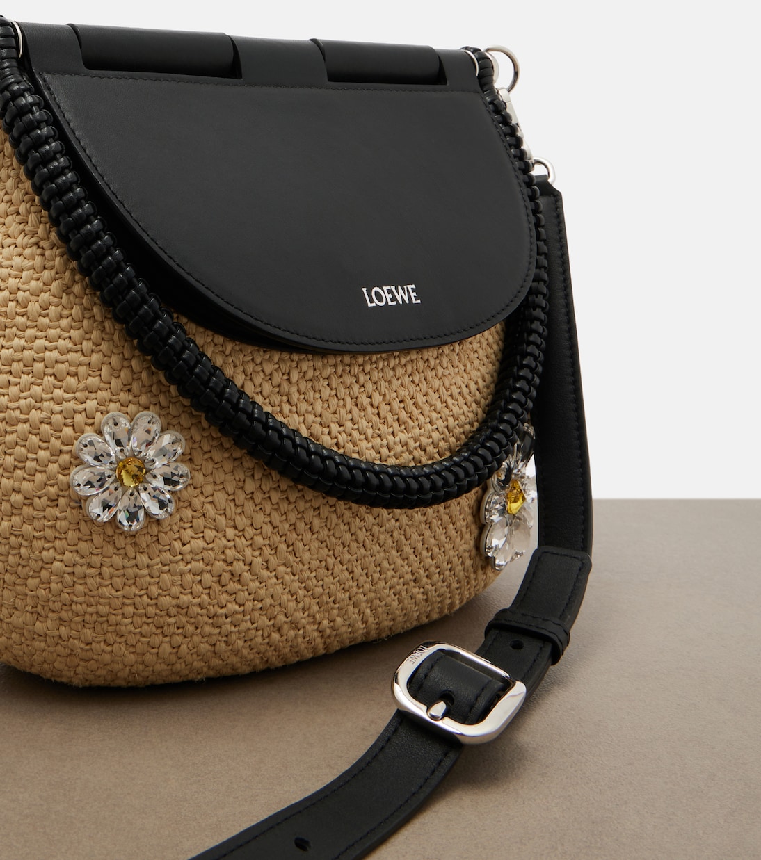 Paula's Ibiza Pescador Medium shoulder bag | Loewe