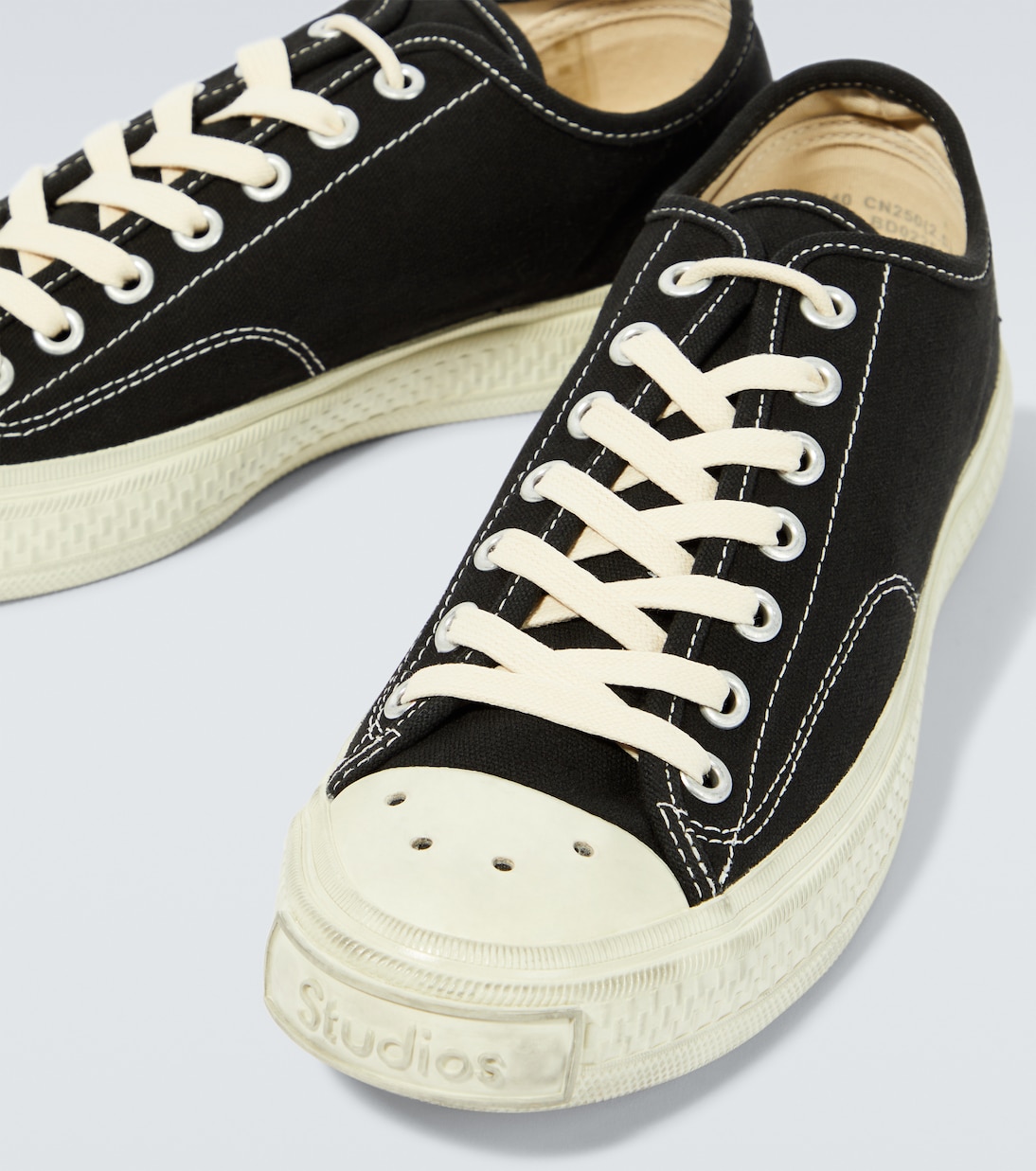Ballow Soft Tumbled Tag sneakers | Acne Studios
