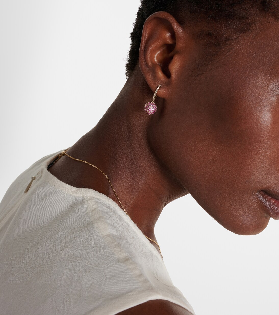 Orecchini Bauble in oro 14kt con diamanti e zaffiri | Roxanne First