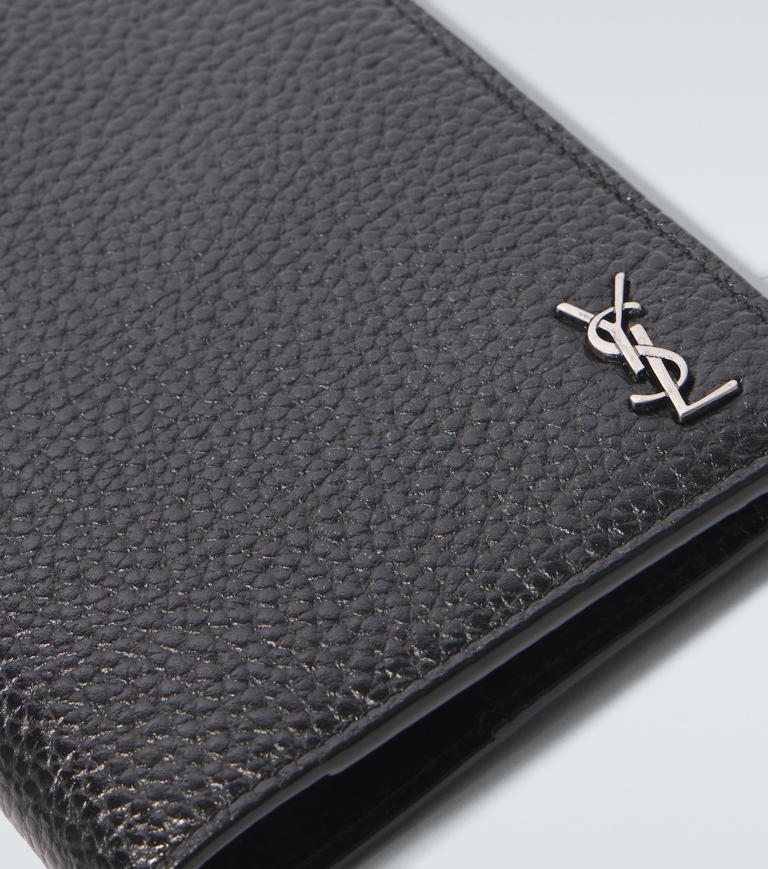 Leather passport holder | Saint Laurent