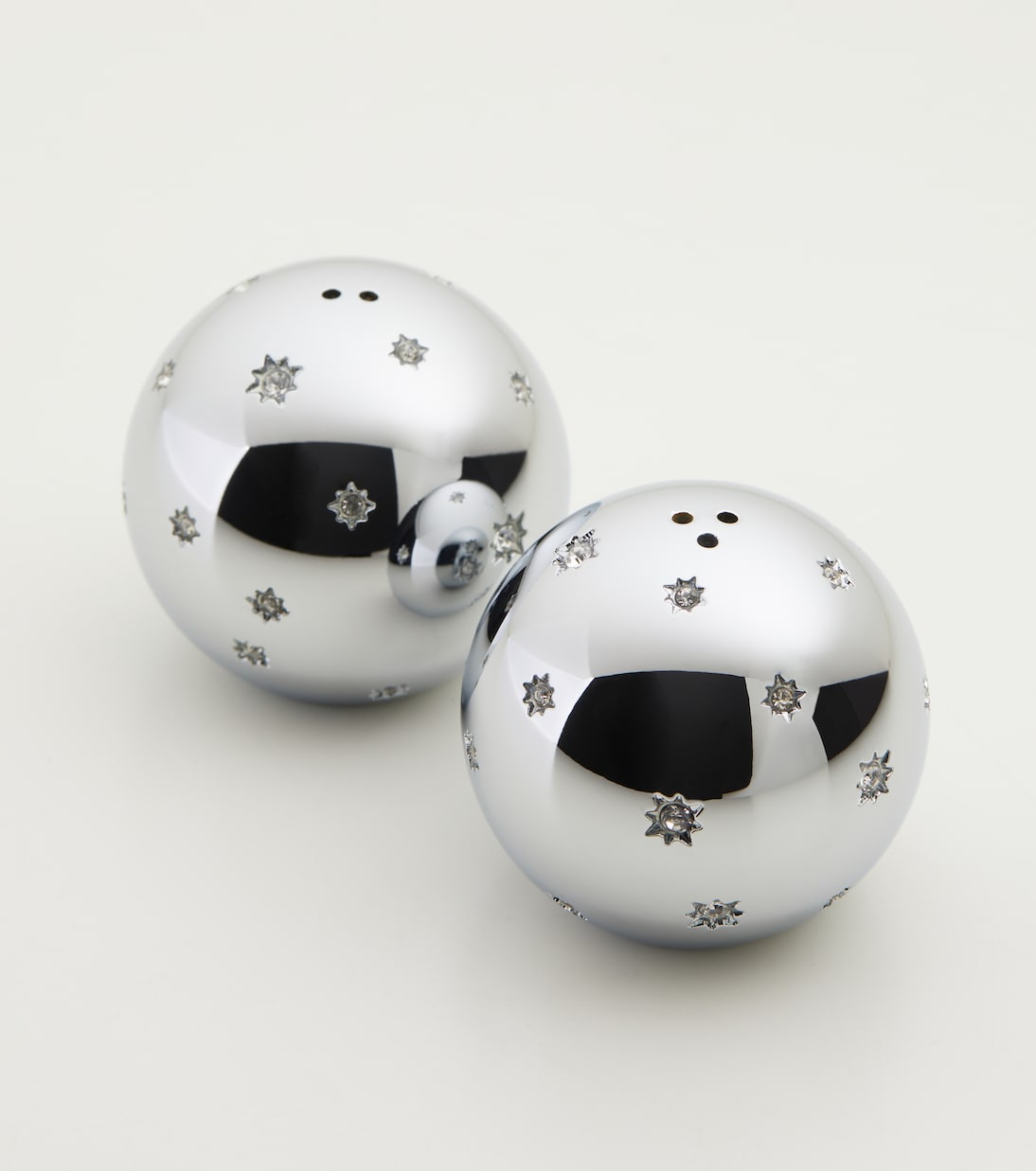 Stars set of 2 salt and pepper shakers | L'Objet