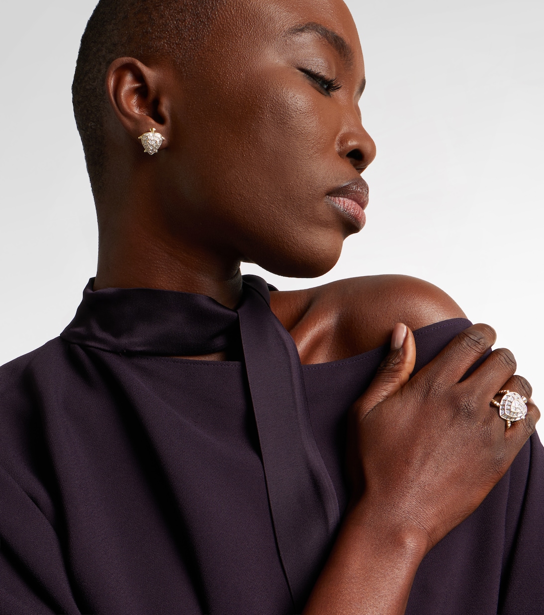 Tortue Coeur 9kt gold earrings with diamonds | Yvonne Léon