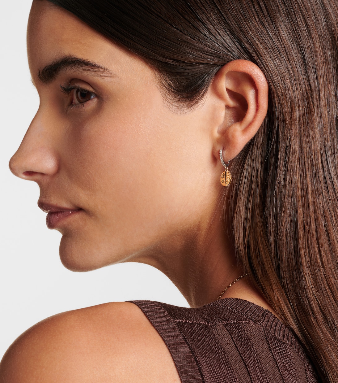 Boucle d'oreille unique Resilience Mini en or jaune et blanc 18 ct et diamants | FoundRae