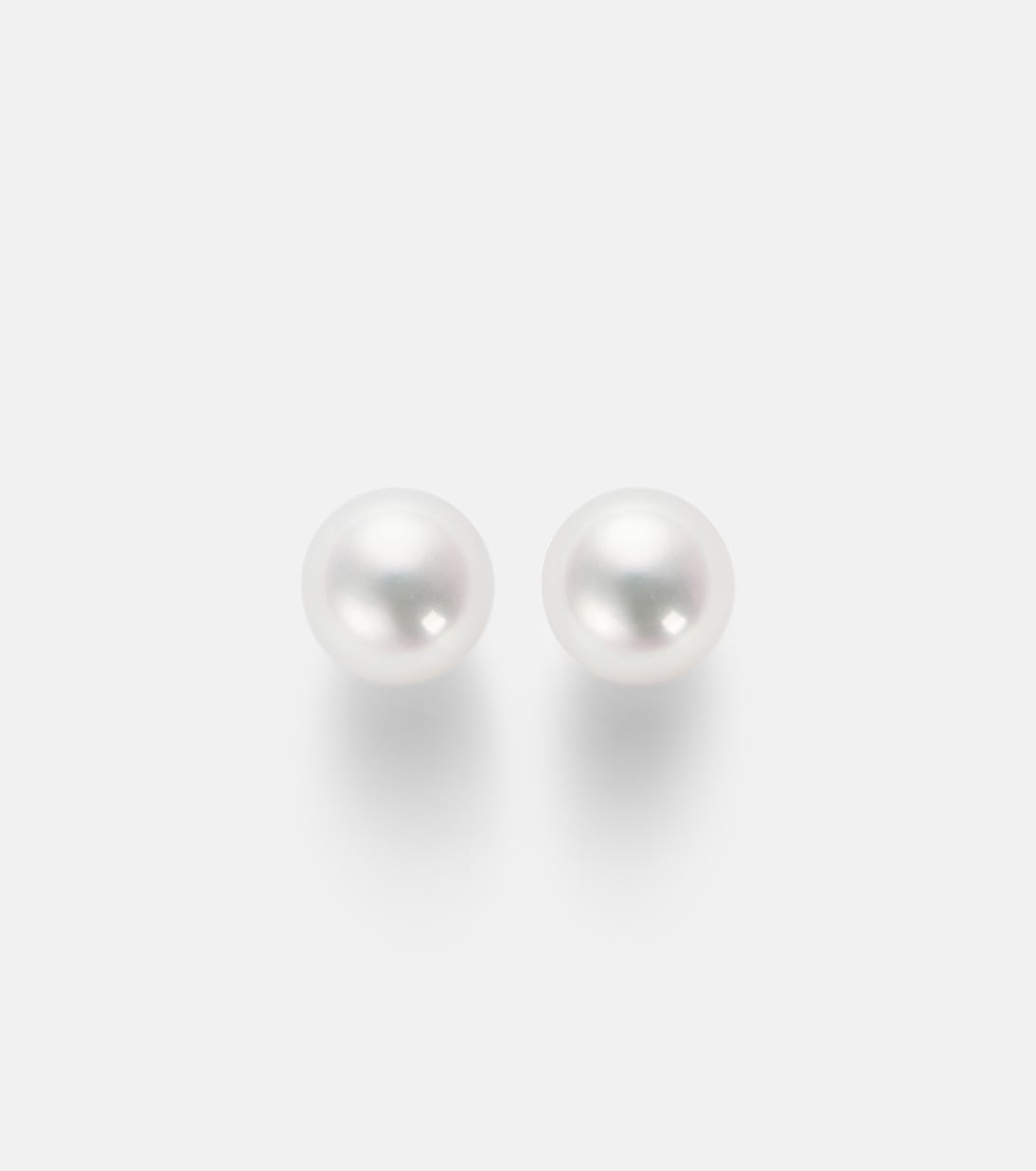 18kt gold earrings with akoya pearls | Mikimoto