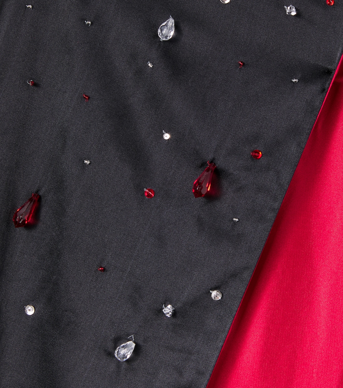 Cape Transylvania en satin à ornements | Tutu Du Monde