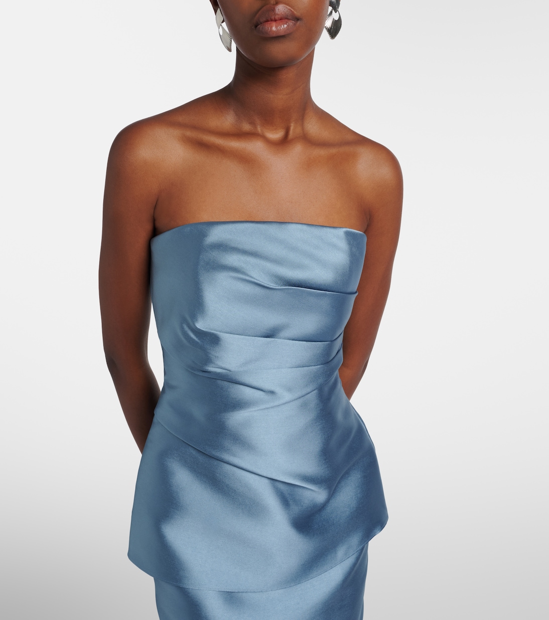 Robe Lucille aus Satin | Solace London