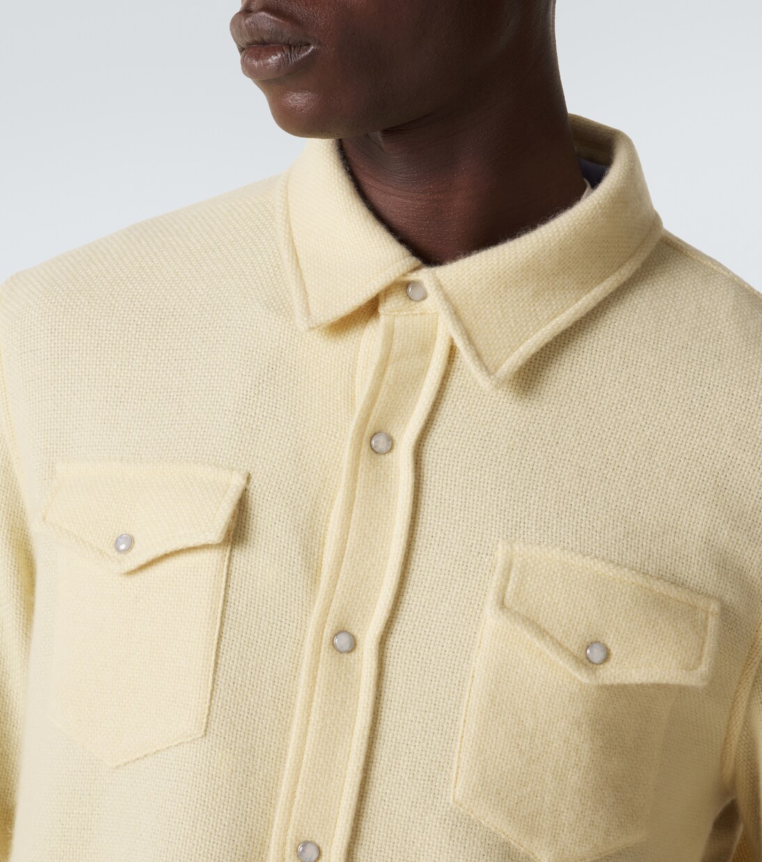 Daffodil Solid cashmere shirt with moonstone | God's True Cashmere