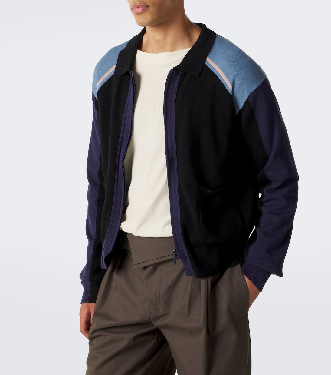 Picture 2 out of 6