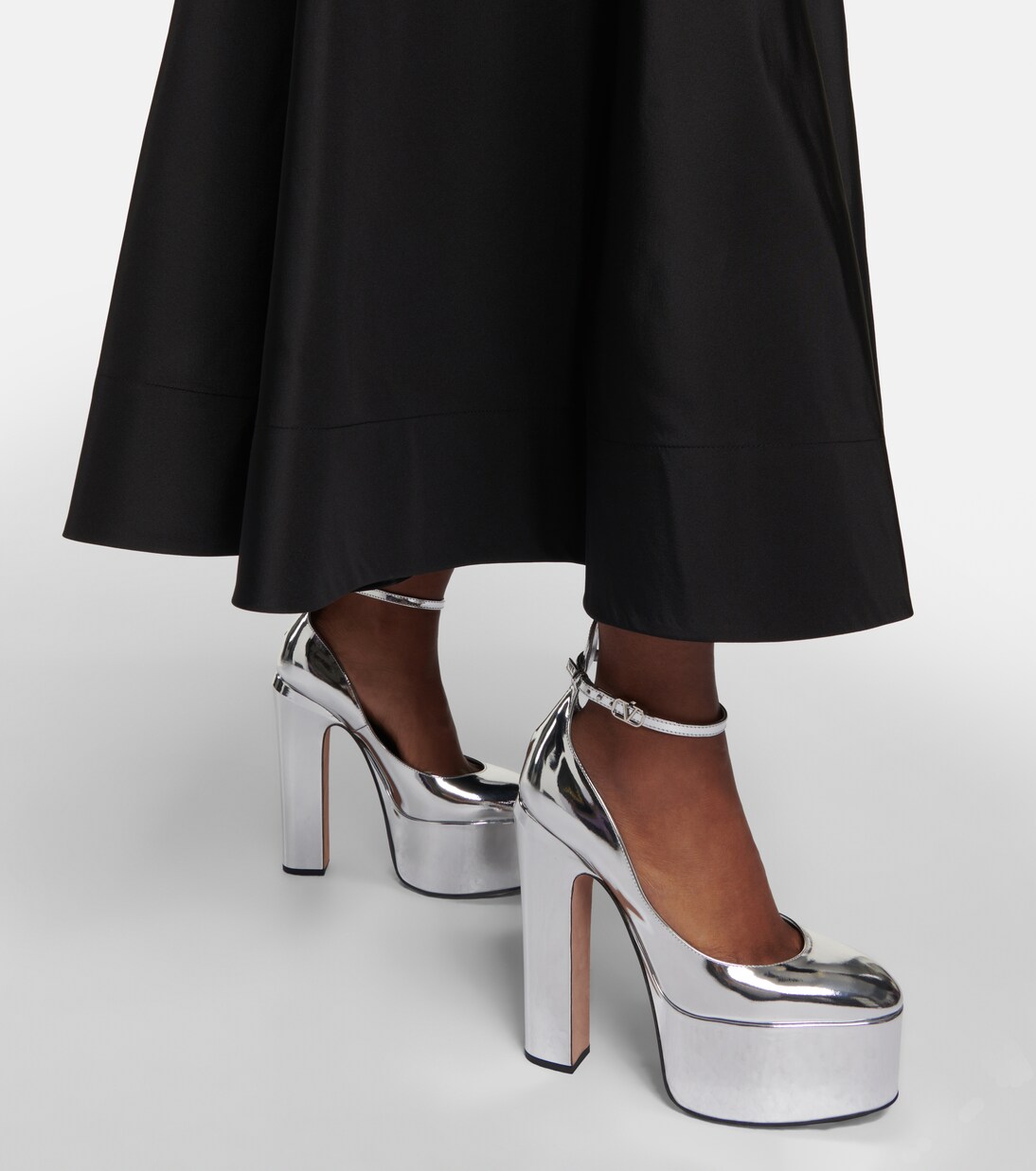 Tan-Go 155 metallic leather platform pumps | Valentino Garavani