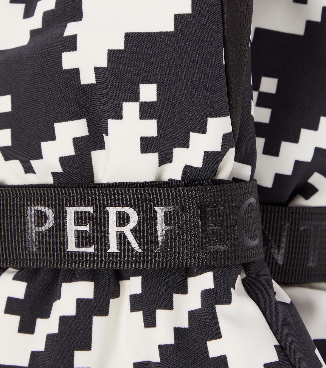 Davos printed mittens | Perfect Moment