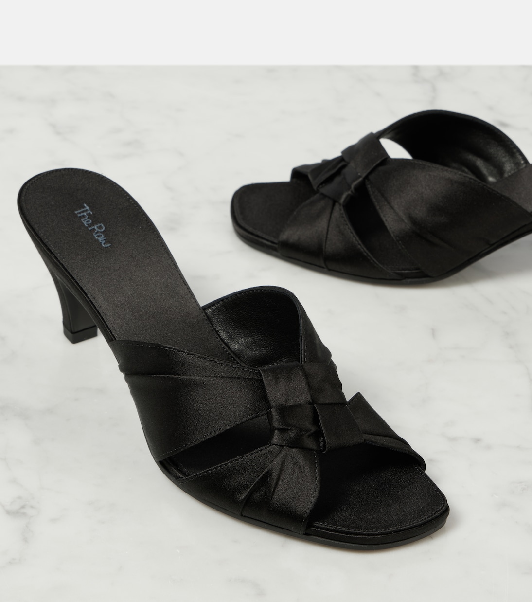 Pantoletten Soft Knot 65 aus Satin | The Row