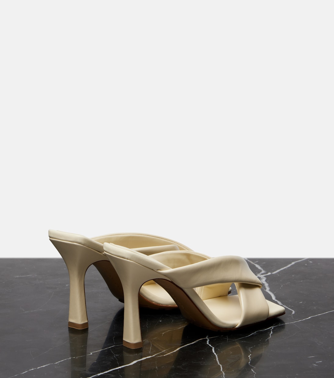 Riva 90 leather thong sandals | Bottega Veneta