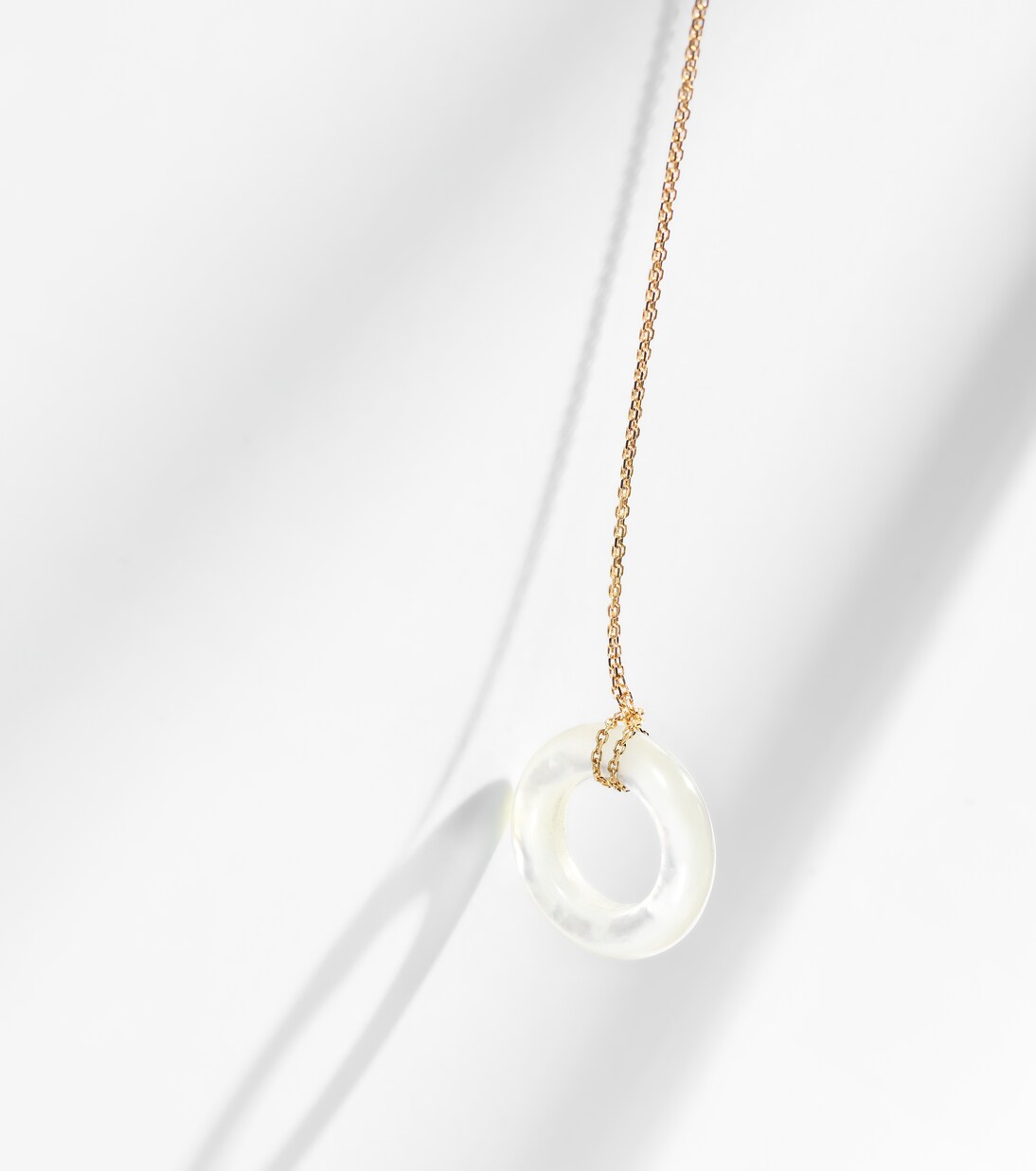 14kt gold pendant necklace with mother-of-pearl | Mateo