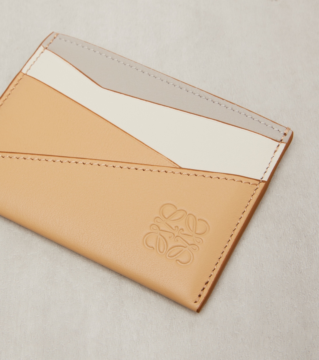 Kartenetui Puzzle aus Leder  | Loewe