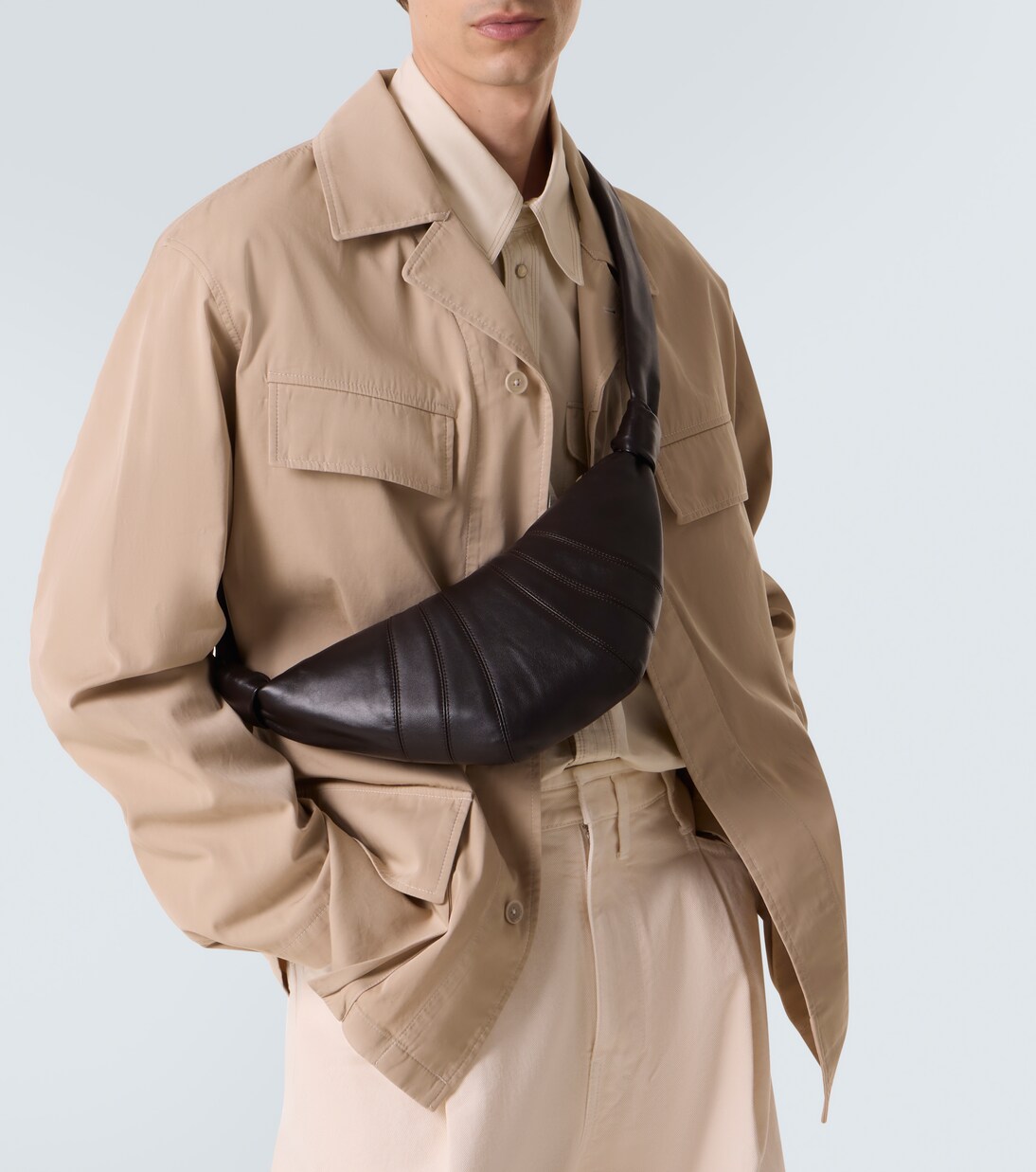 Crossbody Bag Croissant Small aus Leder | Lemaire