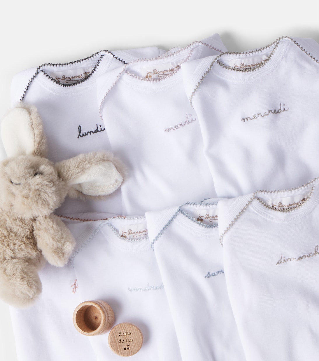 Baby Set aus sieben Bodys, Kuscheltier und Milchzahndose | Bonpoint