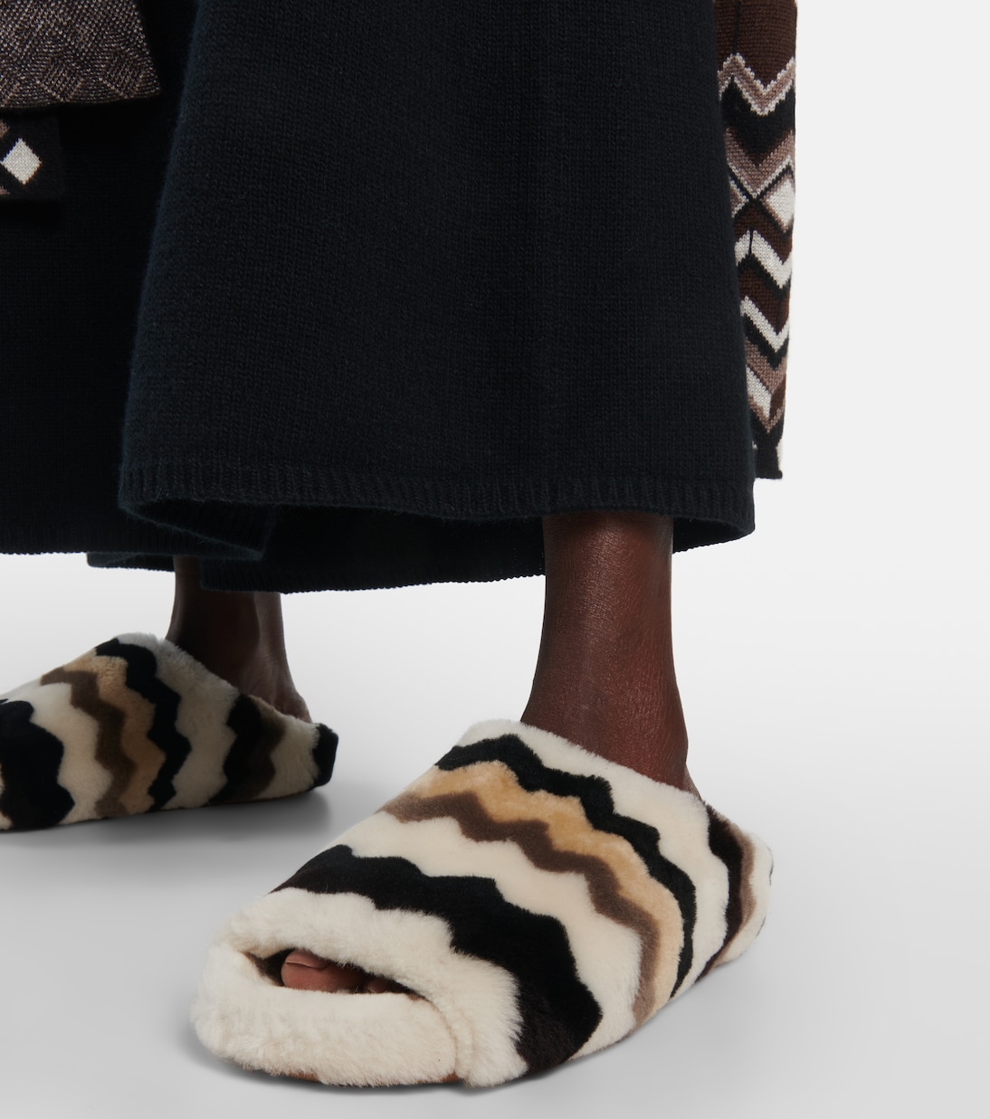 Saam chevron shearling slides | Chloé