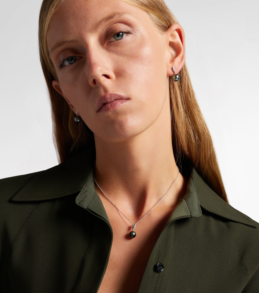 Halskette aus 18kt Weißgold mit Diamanten und Südseeperle | Mikimoto